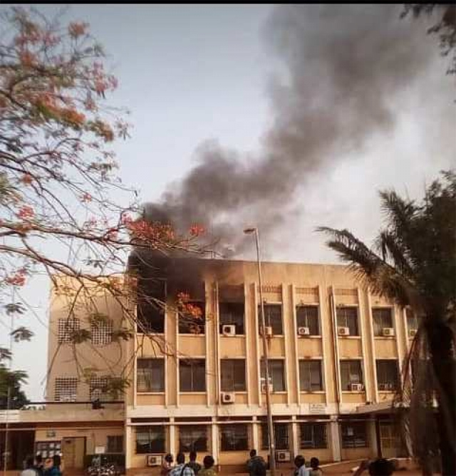 Enseignement supérieur : Incendie sur un bâtiment administratif de l&rsquo;Université de Lomé