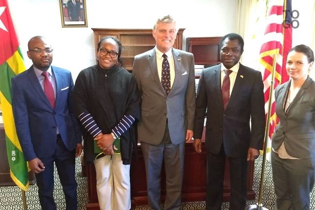 Eric William Stromayer, le nouvel ambassadeur des Etats-Unis présente ses lettres de créance au chef de l’Etat