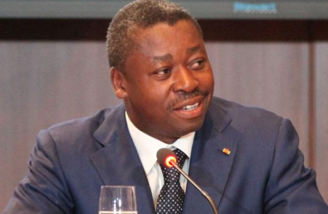 Quand RFI donne sa voix à Faure