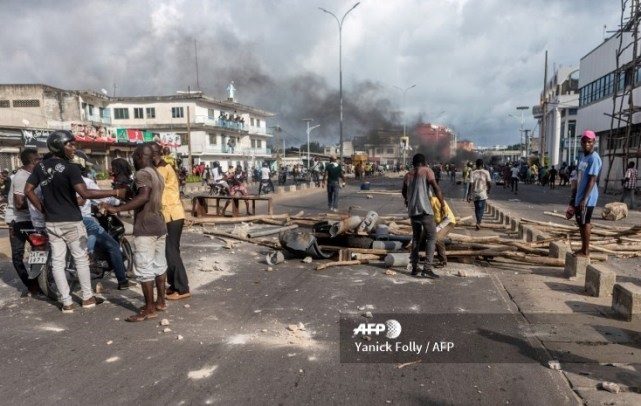 Bénin: Barricades dans les rues, le pouvoir dément vouloir arrêter Boni Yaya