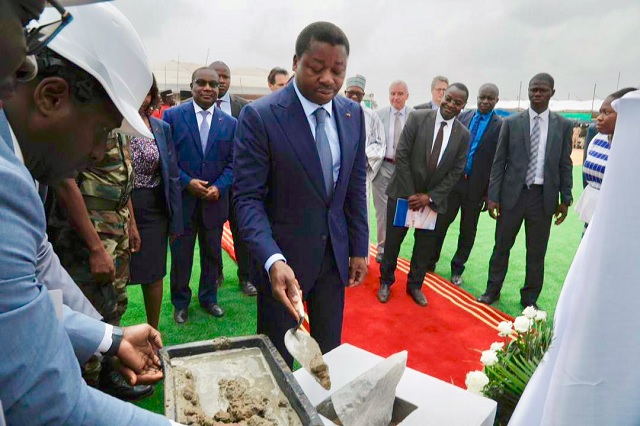 Hôpital Saint-Pérégrin : Et le président nous posa un lapin