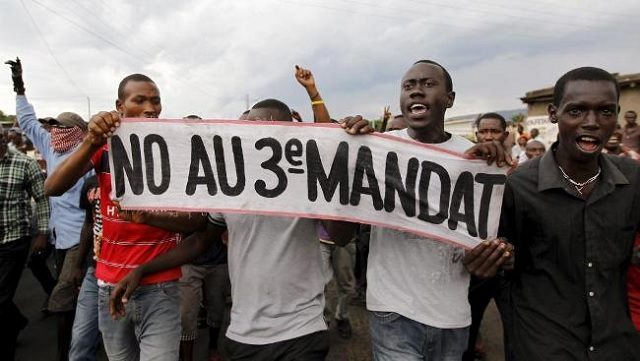 Guinée: Des manifestants blessés par balles lors de heurts avec les forces de l’ordre