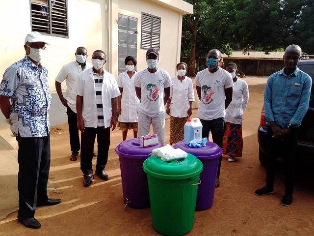 Togo/Lutte contre le Covid 19 : l’OngTukolereWamu Togo offre des kits de protections