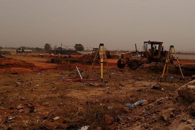 Fin des travaux de l’hôpital Saint Pérégrin en juillet 2020/ Christian Trimua entre chimère et mythomanie