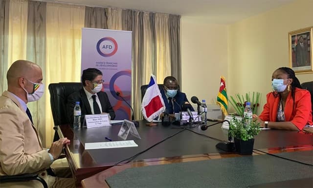 2 milliards FCFA de l’AFD pour refinancer le projet Novissi