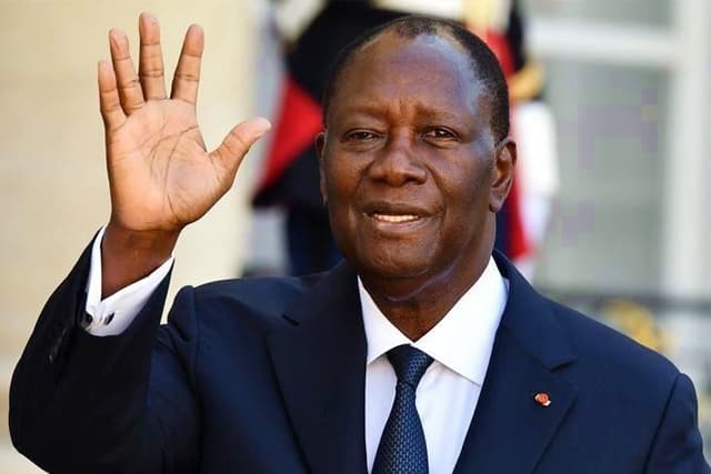Présidentielle ivoirienne: Alassane Ouattara revient sur sa décision et se porte candidat
