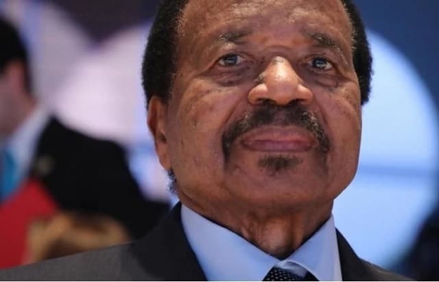 Paul Biya : «  Dure au pouvoir qui peut »