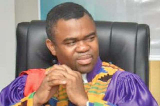 Togo/UL : « être enseignant-chercheur ne se résume pas à pondre des articles », Prof Ihou Majesté Wateba
