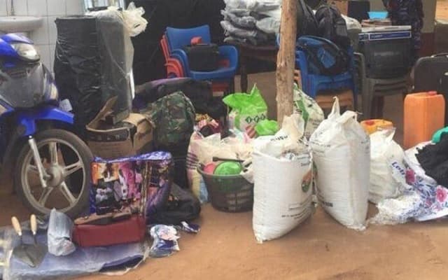 Togo : 5 personnes arrêtées pour vol de marchandises sur des camions en transit