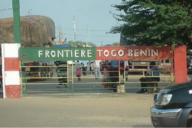 Togo: immersion dans une nébuleuse qui fait des richissimes à la frontière de Hillah-Condji
