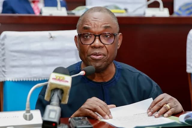 Togo : Non, M. Boukpessi, une cour constitutionnelle aux ordres et toutes les autres institutions-marionnettes ne font pas la démocratie