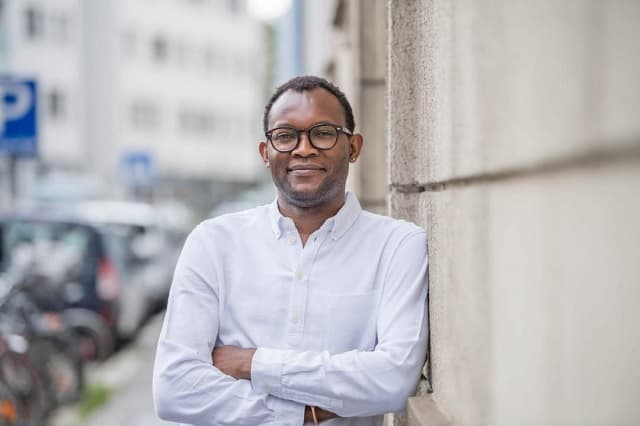Le Congolais Fiston Mwanza Mujila, lauréat du prix littéraire « Les Afriques » édition 2021