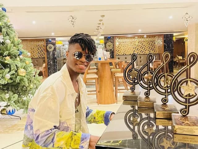 Togo/Musique : C&rsquo;est fini entre MANSA GROUPE et SANTRINOS