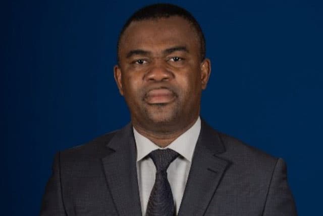 Togo, Suspension des primes de soutenance des étudiants sans motif : Le zèle du ministre Ihou Wateba prend une autre tournure…