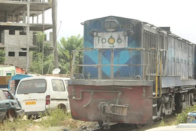 Togo/Lomégan : Un jeune percuté par un train, écouteurs sur les oreilles