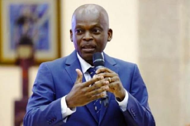 Encore un voyage de plaisance en Corée du Sud : Qu’est-ce qui fait courir Robert Dussey?