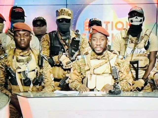 La Voix du Peuple du 01 Octobre 2022 sur radio Avulete  : Coup d&rsquo;Etat militaire au Burkina Faso 