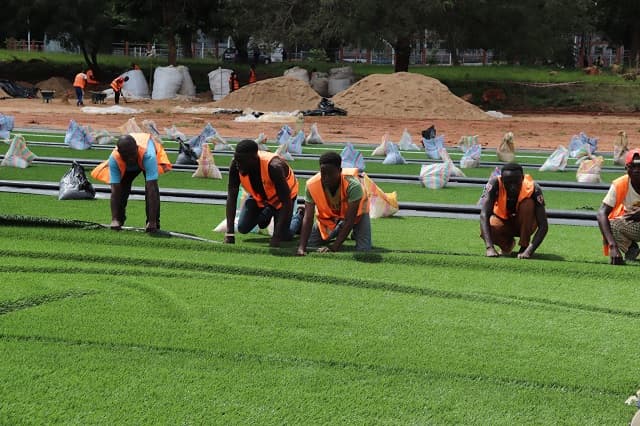 Université de Lomé : Le réaménagement du terrain de foot presque achevé !