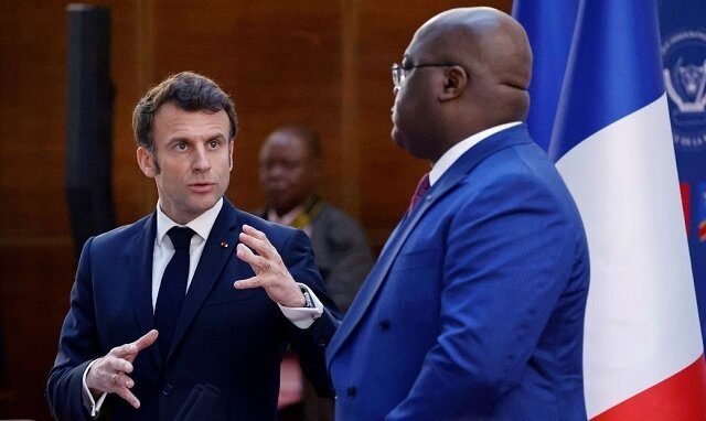 Tournée en Afrique de Macron : « un mélange de Tintin au Congo et d’OSS 117 »