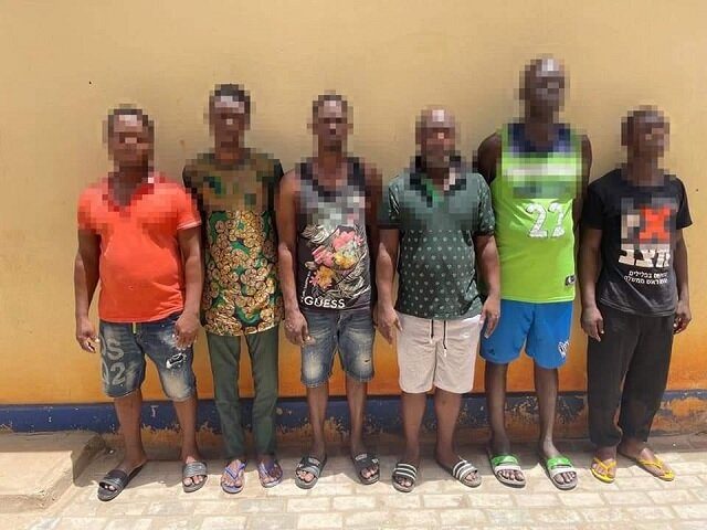 Togo : Trois réseaux d escrocs et de cambrioleurs démantelés par la police