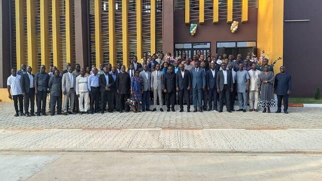 UL : Pr Dodzi Kokoroko inaugure un nouveau bloc administratif et pédagogique de 1200 places