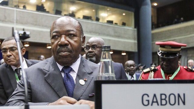 Coup d&rsquo;état au Gabon : Ali Bongo en résidence surveillée, un de ses fils arrêté.