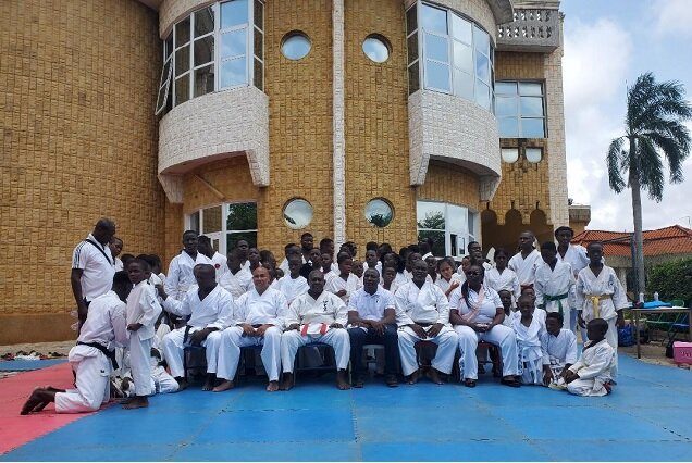 Arts martiaux : des dizaines athlètes du SKC Phoenix et du SKC Bénin réussissent leur examen de grade en karaté