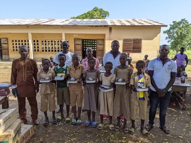 Le parti politique BATIR s&rsquo;engage dans l&rsquo;éducation des enfants du Togo