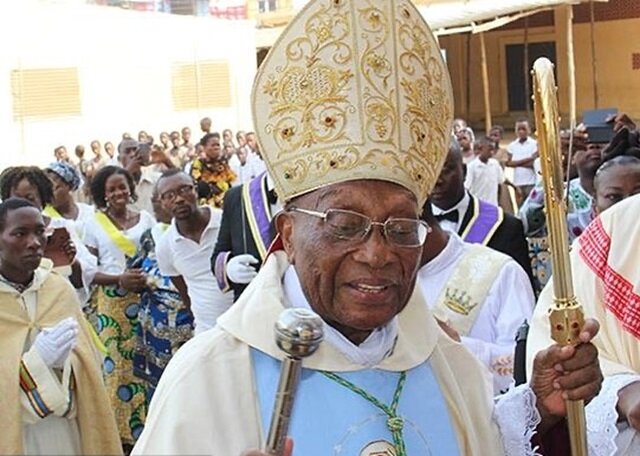 Togo/obsèques de Mgr Kpodzro : la requête de PYRAMIDE à Mgr Barrigah et à la CET