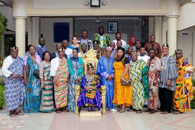 Dre Fatoumata Binta Tidiane Diallo intronisée et saluée par les Chefs Traditionnels