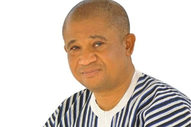 Togo-Santé/harmonisation du code vestimentaire : Dr Georges WILLIAM-KOUESSAN appelle les autorités à prendre leurs réelles responsabilités 