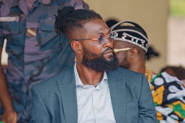 Togo : l&rsquo;hommage touchant d&rsquo;Emmanuel Asebayor à ses parents défunts