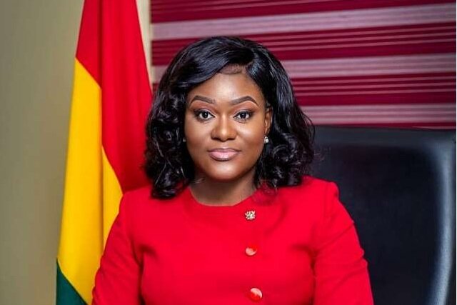 Accra : Louisa Atta-Agyemang critique la modification constitutionnelle au Togo