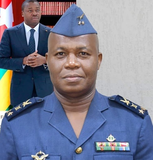 Togo : Le colonel Mamah Agnidoufey promu général de brigade aérienne