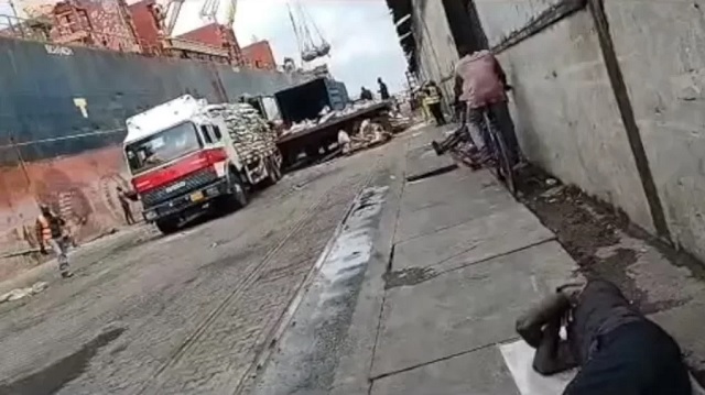 Togo / Port autonome de Lomé: Comment des dockers, malgré leurs conditions difficiles, espionnent leurs camarades délégués au profit de l’employeur