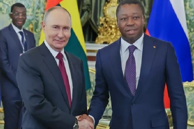 Togo/Ni la Russie ni la France : jusqu’où ira le funambulisme de Faure Gnassingbé ?