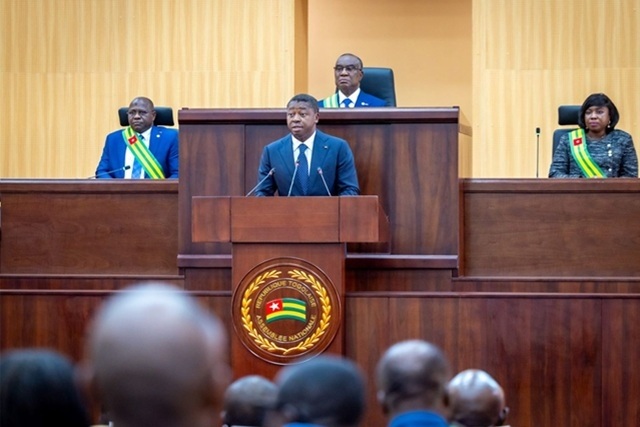 État de la Nation à la place du Programme du gouvernement : Perpétuation de la navigation à vue